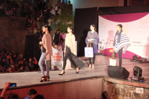Projekt "Gateway to Fair Trade Fashion". Pokaz mody Fair Trade w Indiach.